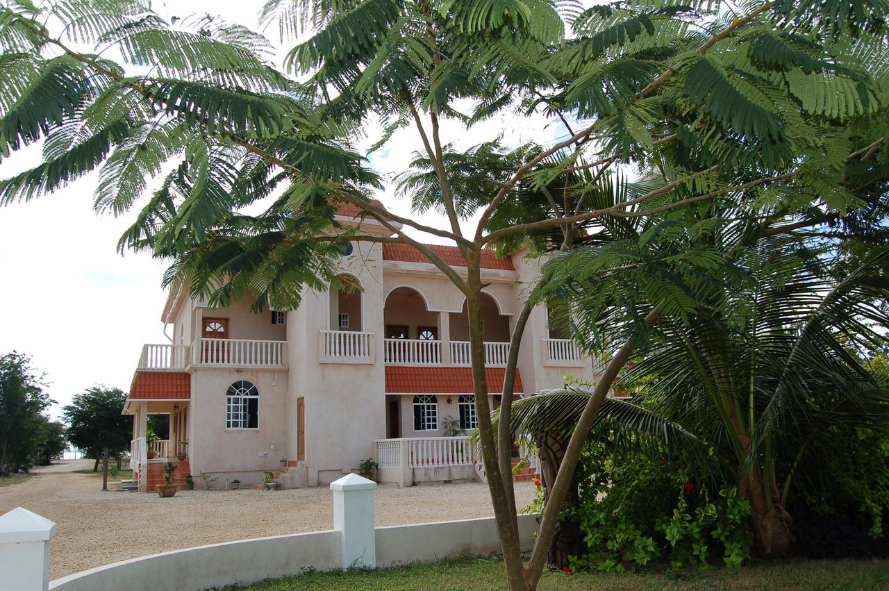 Serenity Sands Corozal Exterior photo